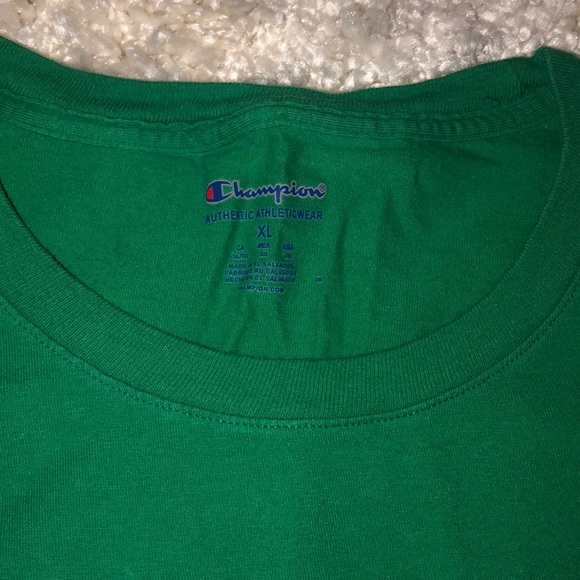 Mens champion shirt - Picture 2 of 2